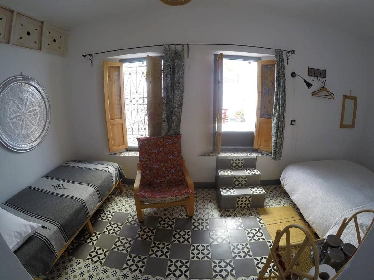 Vallparadis Pension Familiar" Firdaus" シェフシャウエン エクステリア 写真
